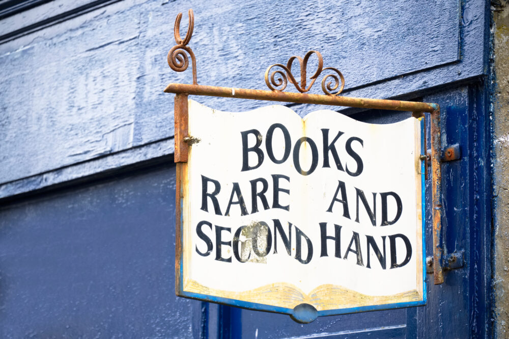 Book shop with rare and second hand books UK