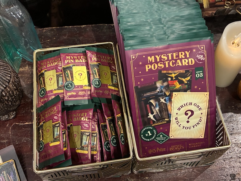 ミナリマ大阪のクリスマスのショーウィンドウの写真